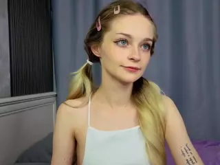 vialeta-baby's Live Sex Cam Show