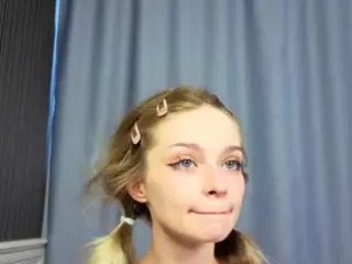vialeta-baby's Live Sex Cam Show
