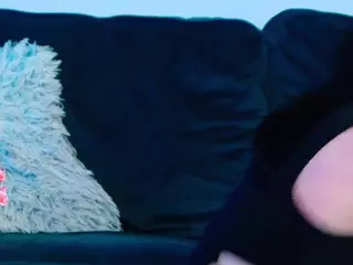 AveryWillow's Live Sex Cam Show