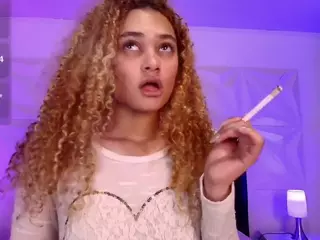 Curly Marshall's Live Sex Cam Show