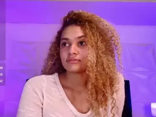 Curly Marshall's Live Sex Cam Show