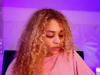 Curly Marshall's Live Sex Cam Show