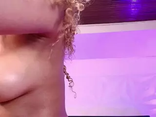Curly Marshall's Live Sex Cam Show