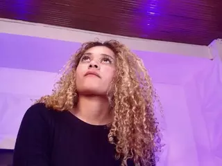 Curly Marshall's Live Sex Cam Show