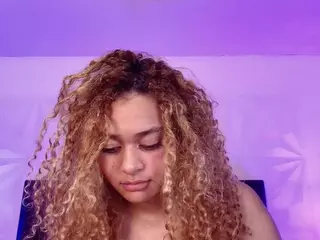 Curly Marshall's Live Sex Cam Show