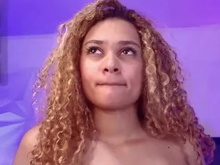 Curly Marshall's Live Sex Cam Show