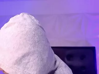Curly Marshall's Live Sex Cam Show