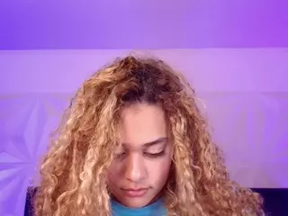 Curly Marshall's Live Sex Cam Show