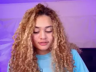 Curly Marshall's Live Sex Cam Show
