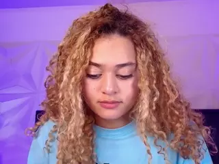 Curly Marshall's Live Sex Cam Show