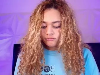 Curly Marshall's Live Sex Cam Show