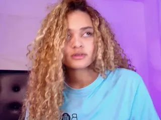 Curly Marshall's Live Sex Cam Show