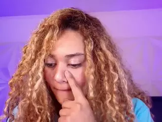 Curly Marshall's Live Sex Cam Show