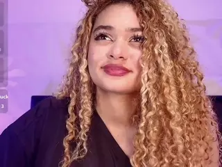Curly Marshall's Live Sex Cam Show