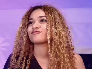 Curly Marshall's Live Sex Cam Show