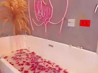 LeiaLeen's Live Sex Cam Show