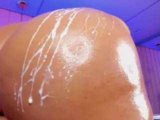 LeiaLeen's Live Sex Cam Show