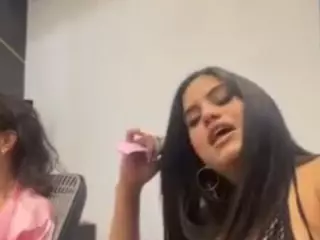 LeiaLeen's Live Sex Cam Show