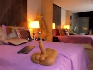 LeiaLeen's Live Sex Cam Show