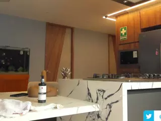 LeiaLeen's Live Sex Cam Show