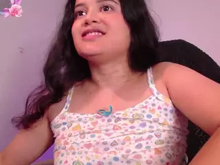 Lol-cutee's Live Sex Cam Show