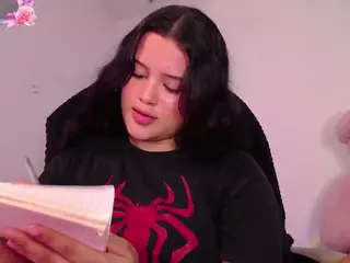 Lol-cutee's Live Sex Cam Show