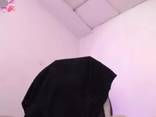 Lol-cutee's Live Sex Cam Show