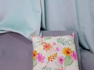 MiiaMooree's Live Sex Cam Show
