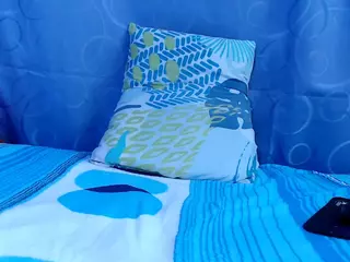 skinnykalitzo18's Live Sex Cam Show