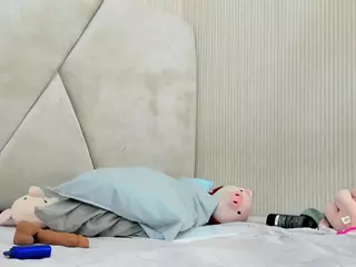 AbrilPeach's Live Sex Cam Show