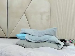 AbrilPeach's Live Sex Cam Show