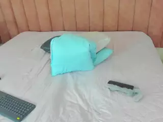AbrilPeach's Live Sex Cam Show