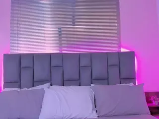 bambiluv1's Live Sex Cam Show