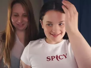 Edith and Juliana's Live Sex Cam Show