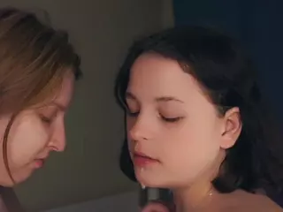 Edith and Juliana's Live Sex Cam Show
