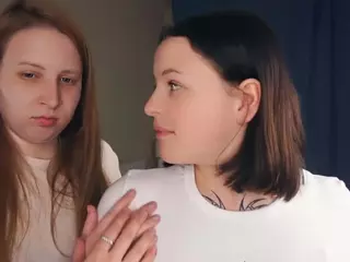 Edith and Juliana's Live Sex Cam Show