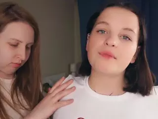 Edith and Juliana's Live Sex Cam Show
