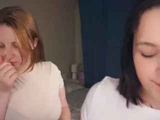 Edith and Juliana's Live Sex Cam Show