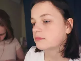 Edith and Juliana's Live Sex Cam Show