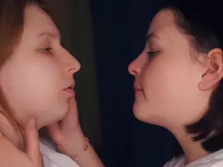 Edith and Juliana's Live Sex Cam Show