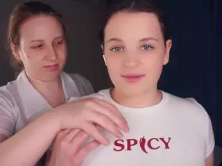 Edith and Juliana's Live Sex Cam Show