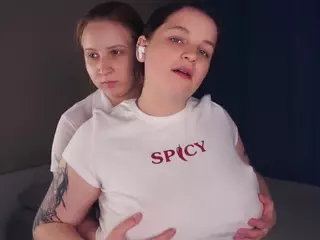 Edith and Juliana's Live Sex Cam Show