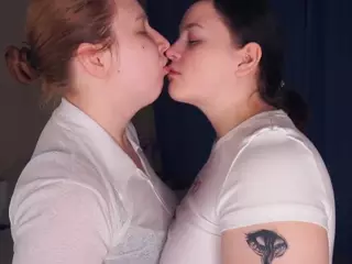 Edith and Juliana's Live Sex Cam Show