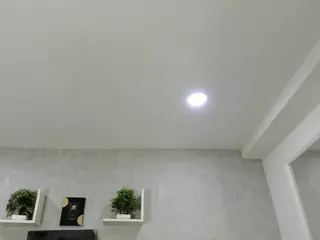 Emiliaa-Rosse's Live Sex Cam Show