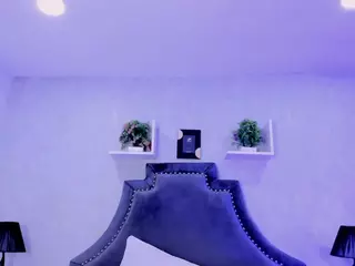 Emiliaa-Rosse's Live Sex Cam Show