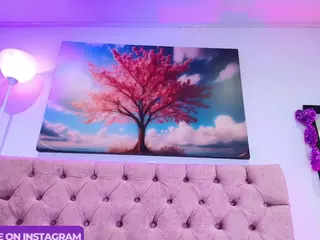 Emma-monserratt's Live Sex Cam Show