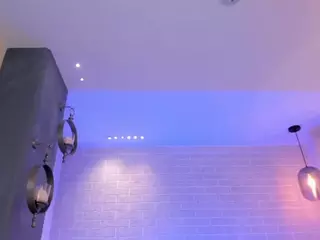 Isabella Moreau's Live Sex Cam Show