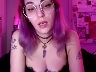 Stonervixen1014's Live Sex Cam Show