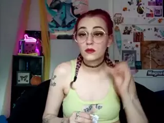 Stonervixen1014's Live Sex Cam Show