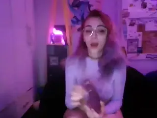 Stonervixen1014's Live Sex Cam Show